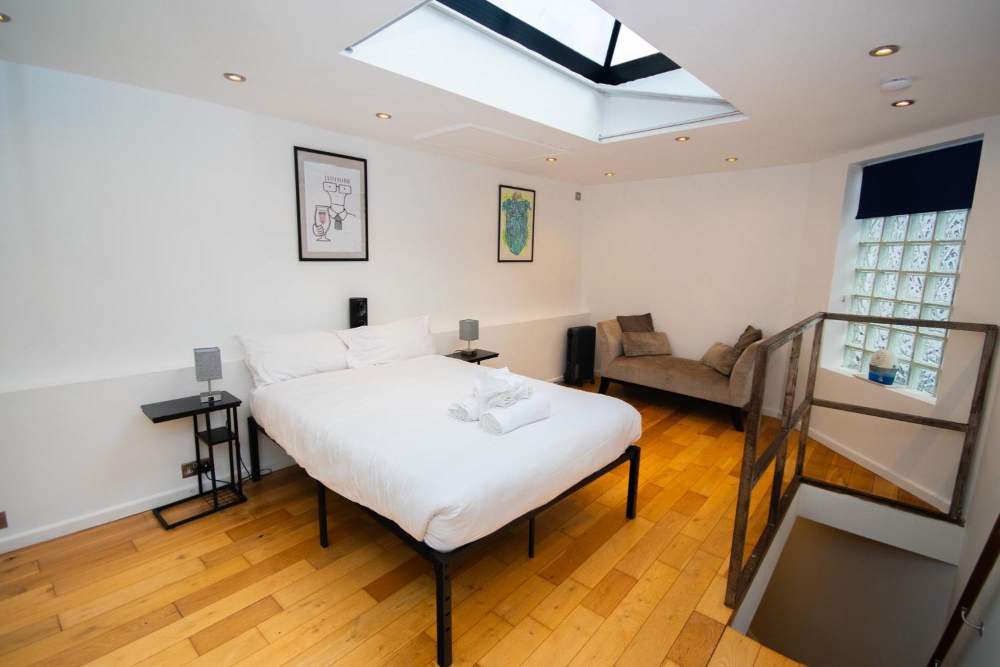 Modern 1-bed House In For 4 People Сasa de vacaciones Bristol